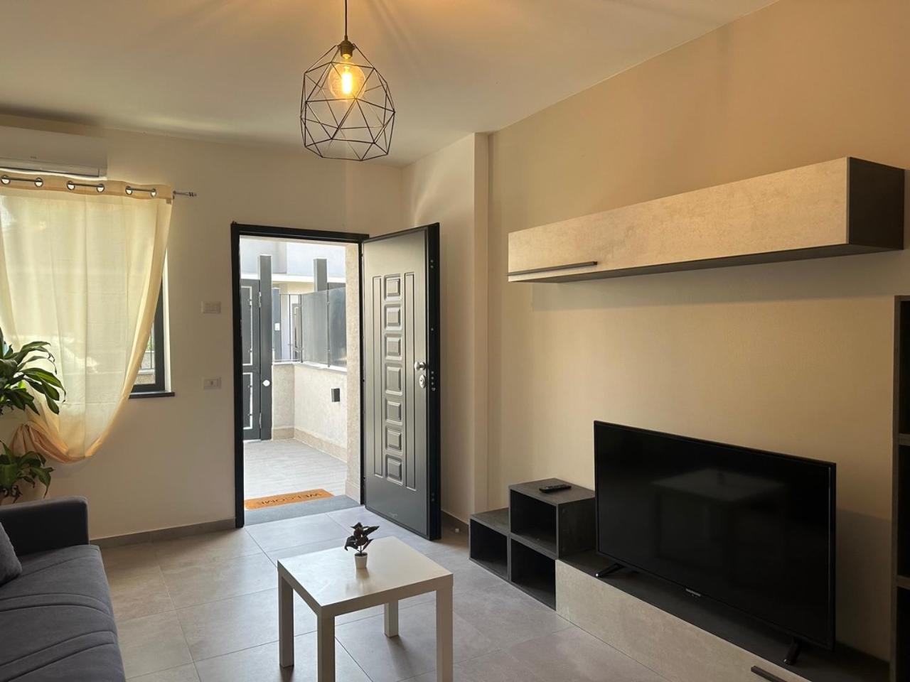 Amour Ici - Villa Intera Nicolosi Exterior photo